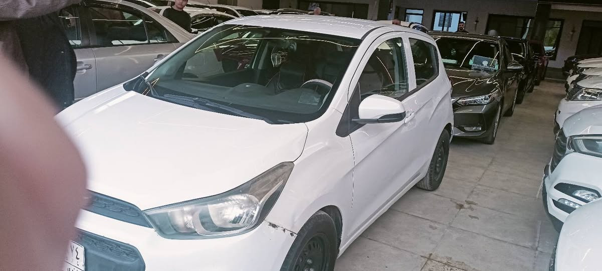 للبيع سبارك
امريكي توماتيك 2016 .رقم الماني نينوى محرك نظيف كير شرط طخم الصدر عالنص .ثلاث قطع بدون دواخل .
السيارة موجودة معرض المعتمد الموصل 
للاتصال /***********
            ***********
