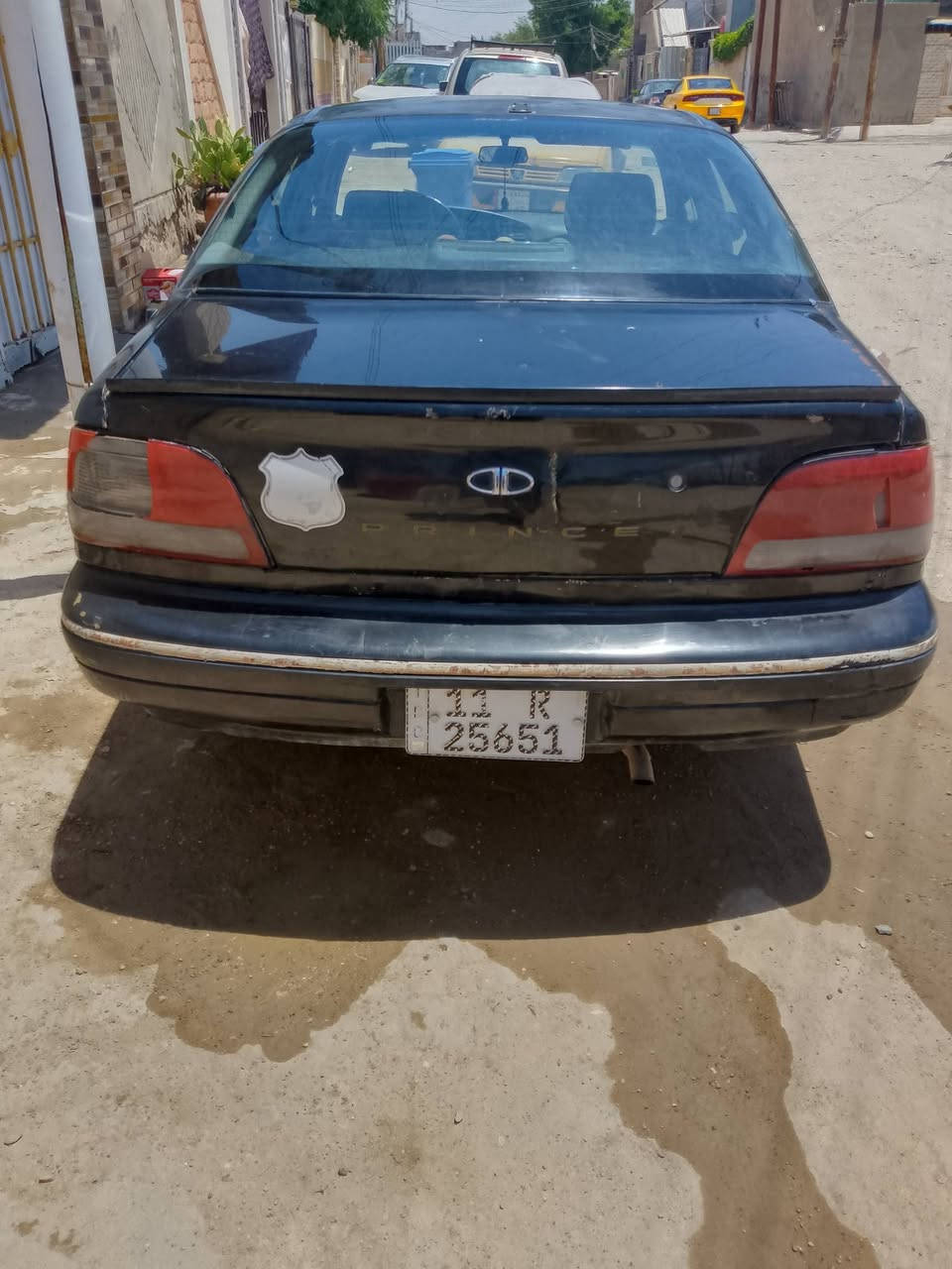 برنس موديل 97 باسمي بغداد رقم انجليزي هزه بعد شهرين تنتهي جير محرك نظيف اطارات جديده  باتري جديد فيها ضربه بالخشم الايسر على قد شبر ومصلح العنوان بغداد المعلمين قرب مجلس بلدي 9 نيسان رقم الهاتف *********** السعر 27 ورقه
