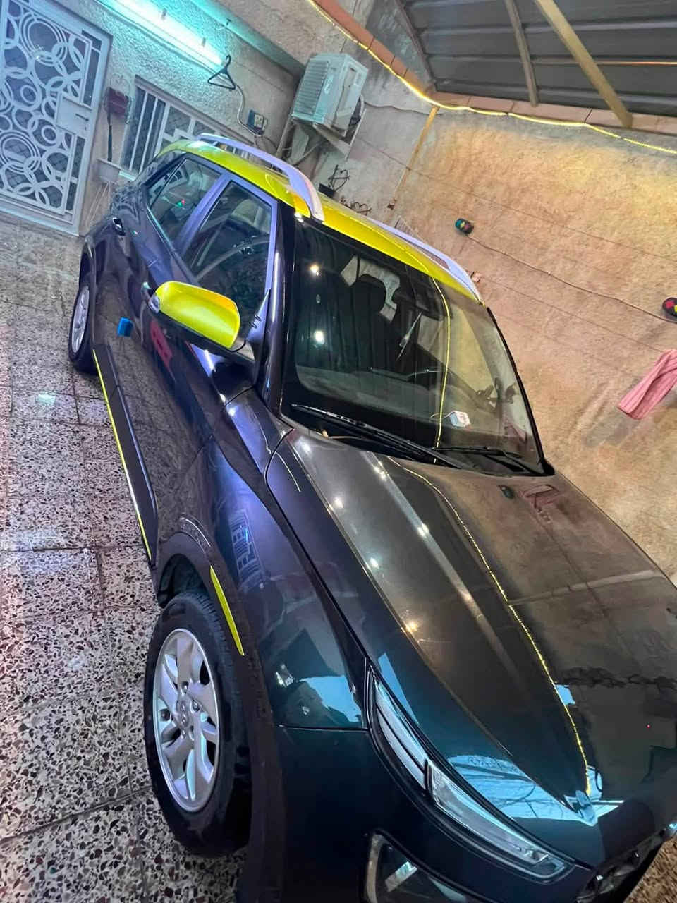 هونداي فينو 2021
Hyundai Venue special two colors 
هونداي فينو… موديل 2021 
فول  عدا فتحه السقف  
بصمه .. تحكم رادارات 
صبغ فقط ربع  جاملغ الايسر شبر من البند رقم اربيل سياره هزه بعدها مساقطه 
مكفوله محرك وكير  السعر 115$ وبيها مجال 
تلفون 
 ***********

