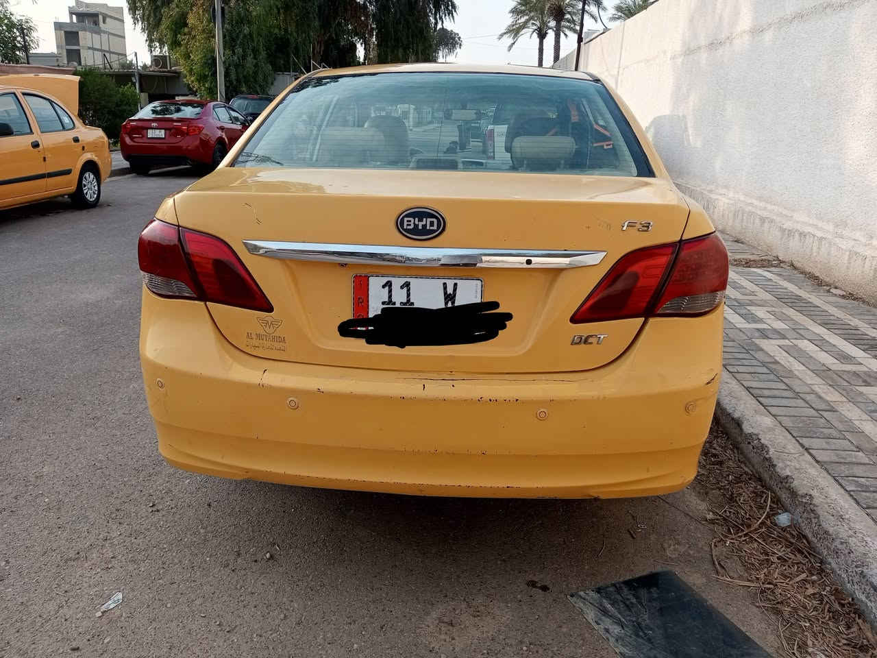 بي واي دي 2014 بسمي هزه جديد سنويه لحد 2027رقم بغداد انكليزي محرك.كير كورلا  كهربائياته كامله تشغيل بصمه  تدفئه  شغاله مكانه بغداد.السعر 45,وبيه مجال
النواقص صدر امامي والتبريد كمبريسر سياره يرادله ترتيب


**إذا كنت صاحب هذا الإعلان وتريد حذفه لأي سبب، رجاءا أرسل رسالة إلى الدعم الفني**