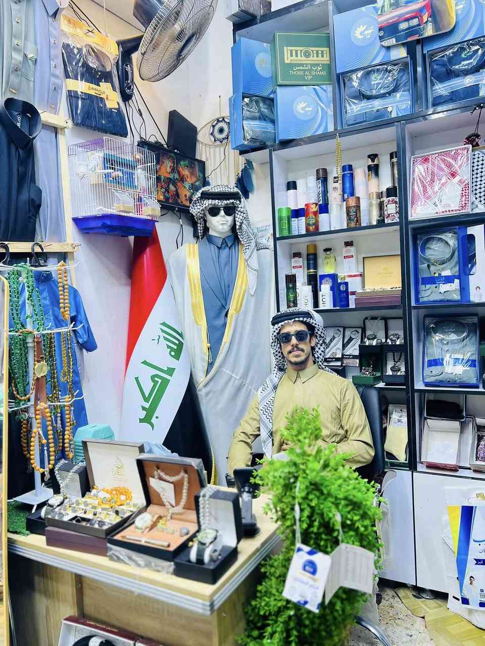 ✨ كشخة المسعودي للزي العربي ✨
نقدم لكم أفخم وأرقى مستلزمات الأناقة الرجالية الكلاسيكية:

🌟 تشكيلاتنا المميزة 🌟

• الدشداشة الرجالية الفاخرة

• العكل والشماغ

• اليلك ذو الوجهين

• الفروات الرجالية الشتوية

• شحاطات طبية مريحة

• تنسيقات مختلفة تناسب الذوق الكلاسيكي الراقي

📍 العنوان

الإمام عون (ع) - قرب أزياء كريم

👨‍💼 بإدارة أبو سيف المسعودي

📞 للاستفسار والتواصل

 الرقم:

***********
