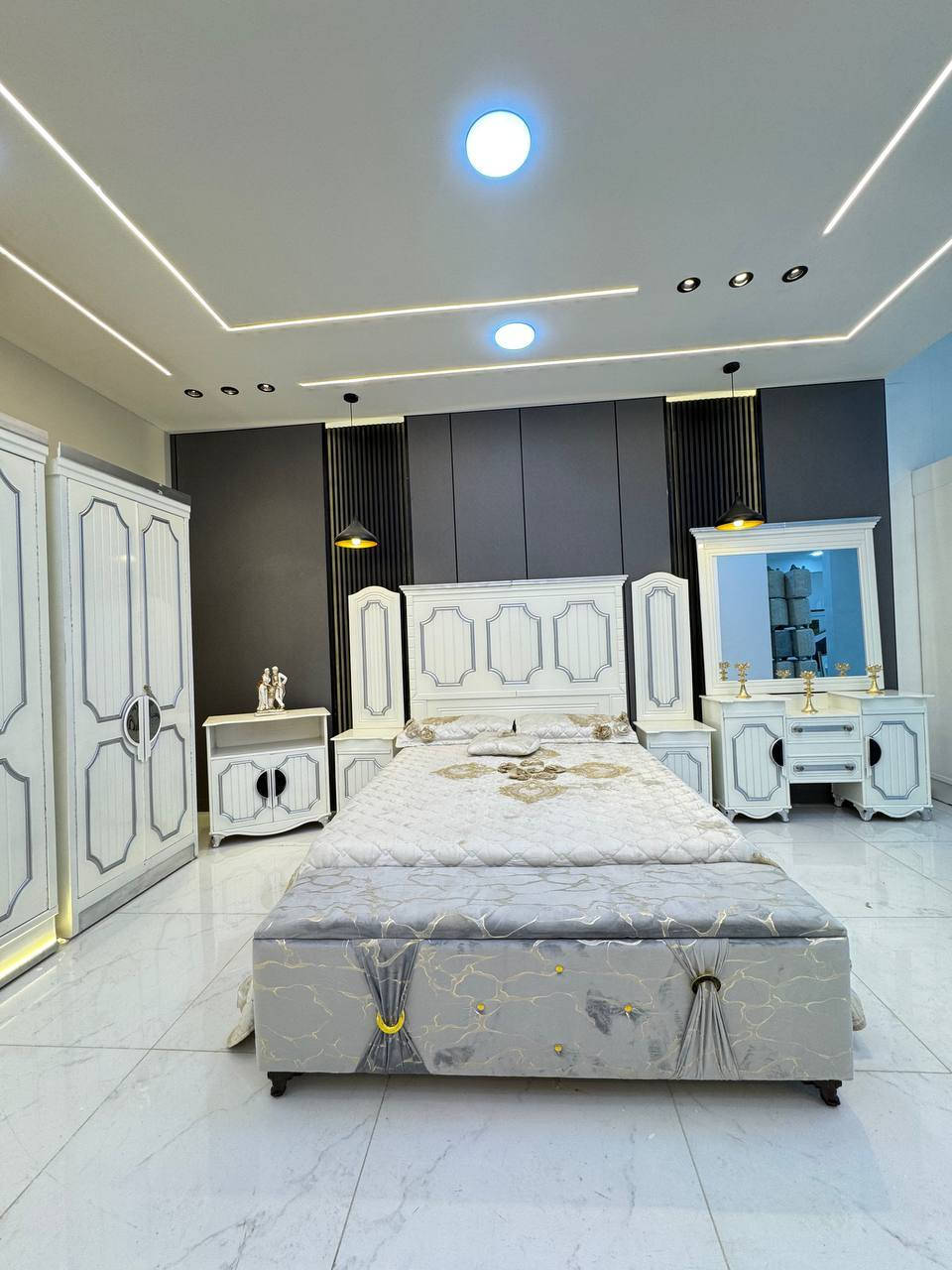 متوفر الان موديل جديد ..
السعر ملیون دينار فقط  
سعر الشازلون الخزان 75 الف حسب رغبه
🎁🎁🎁🎁🎁🎁🎁
سعر الشازلون المقعد 50 الف حسب رغبه
طابوریه25الف
غرفه نوم داخل معاكس خشب 3 ملم
خارج تحفير sns انديف 5 ملم
🎁🎁🎁🎁🎁🎁
الصبغ حراري درجة اولى
6باب  
زاويه تصميم كنتوري بارتفاع الكنتور

السرير بلاويد اسود 6ارجل

قياس الكنتور ارتفاع 2.40 وعرض 3.20

يوجد توصيل الى جميع المحافضات وباسعار مناسبه
للحجز مراسلتی


**إذا كنت صاحب هذا الإعلان وتريد حذفه لأي سبب، رجاءا أرسل رسالة إلى الدعم الفني**