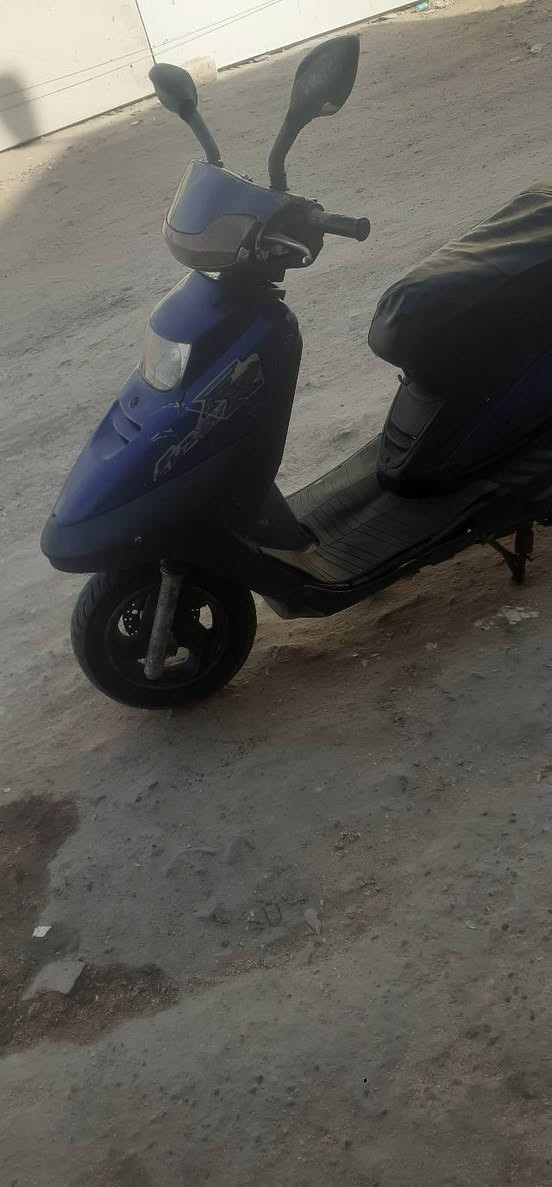 سلام عليكم دراجه فضايي سلف هندر كهربات كله شغاله مكينه ناعمه شلع معدل أوراقه كامله مكاني غزاليه  سعر ٢٠٠ شراي يخابره ***********
