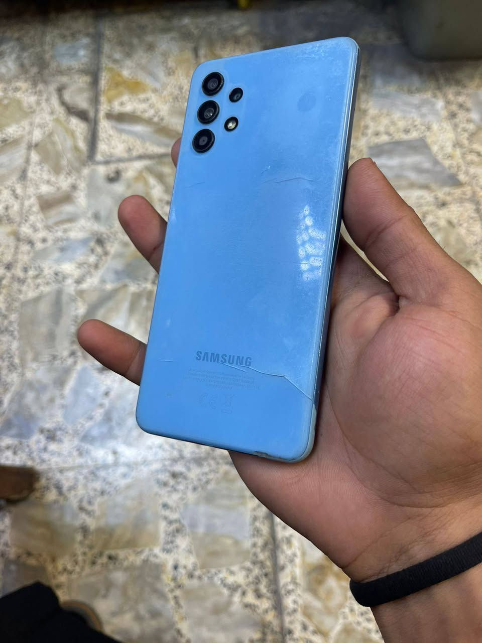 يالله 🤍
‼️ للبيع او مراوس ‼️
سامسونك A32 5G
ذاكره 128 عشوائيه 6 
الجهاز بلادي مداخل صيانه ولا مفتوح 
مكفول من كل عطل ‼️فقط فطر بالكلاس ‼️
بصمه شغاله الجهاز كله مكفول 
الملحقات فقط كفر وبي شاشه ضد الكسر اصليه 
مكاني محموديه ***********
السعر خاص او واتساب رجاءً
