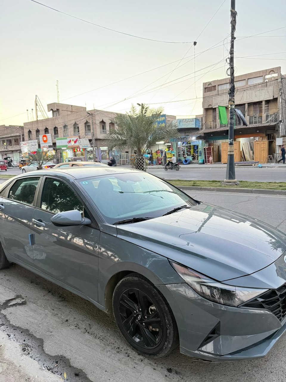 النترا هايبرد سمنتي مميز موديل ٢٣ السيارة ولاقطرة صبغ رقم بغداد مشروع وطني وبدون تبديل فقط بارد جاملغ خلفي 
السعر١٥٠  وبيها مجال بسيط 
ماشية ٧٥ الف مايل
كير مكينه ابلاديات
المواصفات 
تشغيل عن بعد
تدفئة بالكشن
سايد بريك بصمة
توقف ذاتي
نقطة عمياء
رادار خلفي وامامي
اوتو هولد
تبريد شاشة
وتبريد منفصل جهتين
مثبت سرعة وتحديد مسار مانع انزلاق 
مواصفات الهايبرد بلو المعروفة
للاستفسار خاص او *********** مكاني بغداد الشعلة
