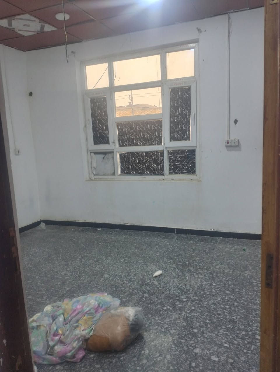 #شقة_للايجار__في_حي_الجامعه_على_شارع_20_مموقع_مميز.
ايجاره 300 الف
تفاصيل الشقه
#غرفةنوم2_صالة_مطبخ_صحيات

للاتصال والاستفسار
***********
