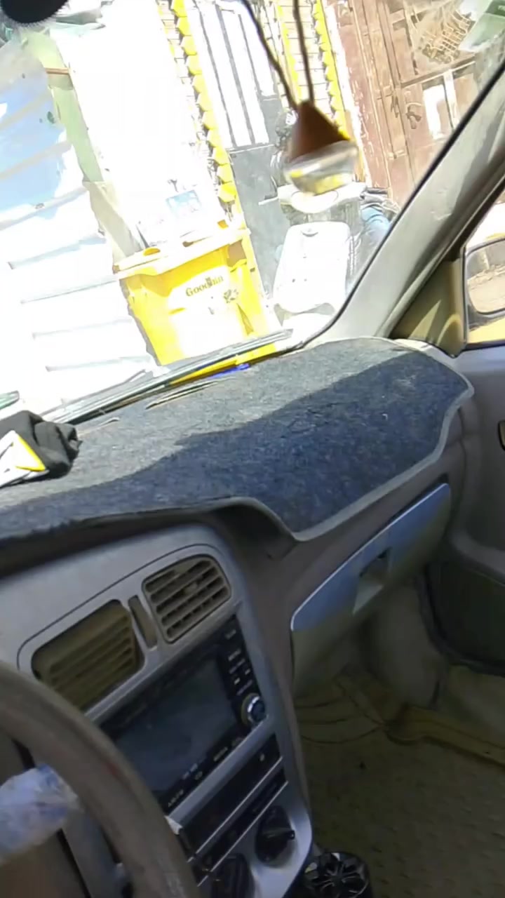 شيري كوين 2010 سيارة  25 ورقة صدر تعبان محرك كير خير من الله تبريد ثلج تايرات امامية جدد خلفية نص عمر   مكاني بغداد شعب شارع صحة  مصفرة من كلشي ***********
