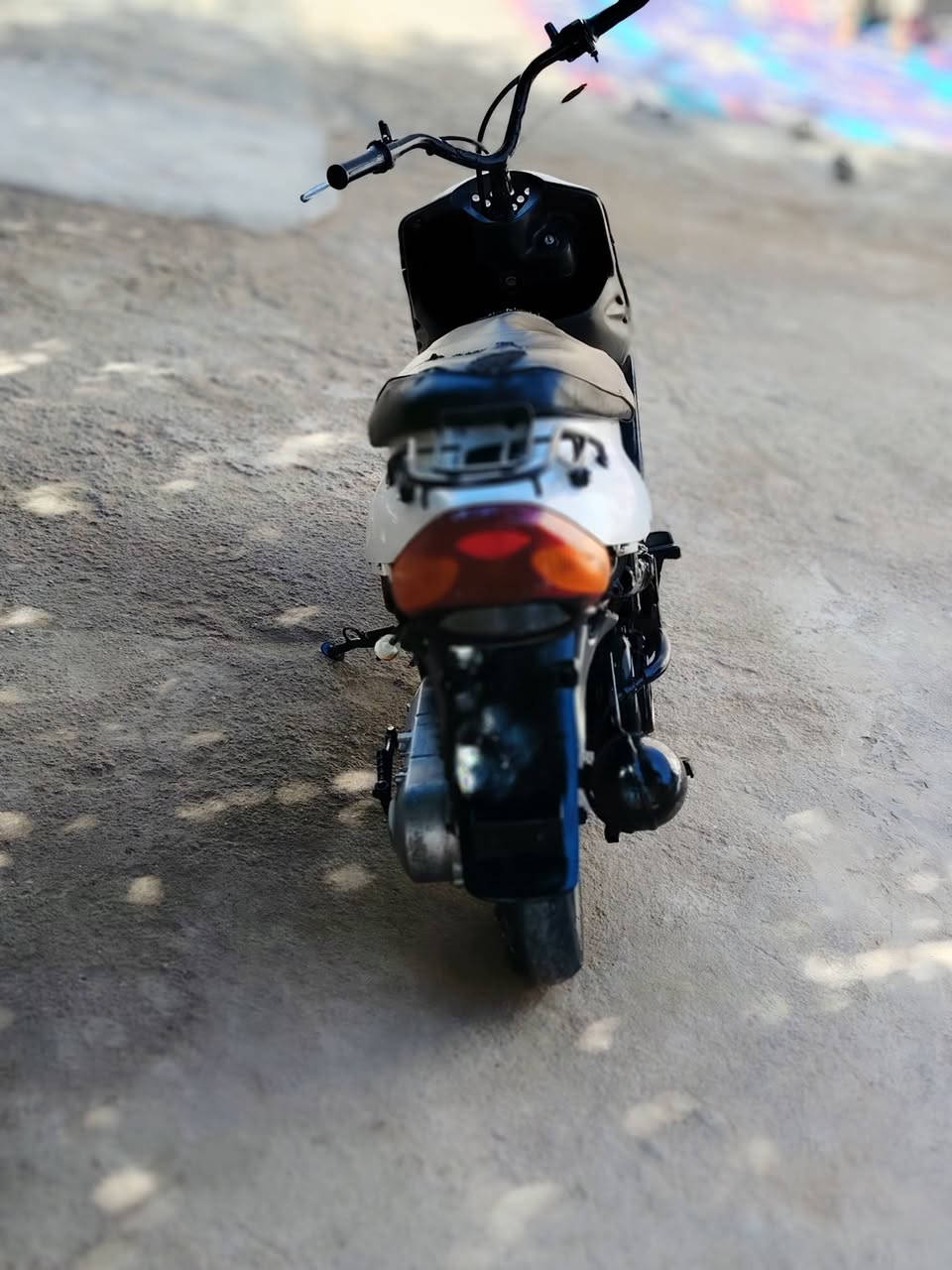 سلام عليكم ذبانه البيع 9 زروف مامفتوحه سعر 200 وبيه مجال قليل ***********
