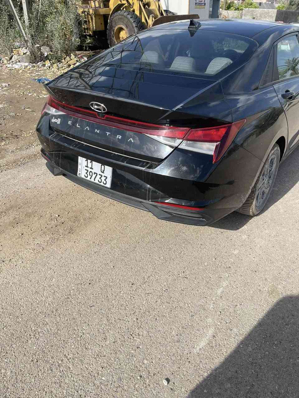 النترا للبيع موديل 2023 معوقين
نص فول صبغ البنيد وشويه بالباب 
سونار مرفوق بصور  لا شاصي ولا لغود 
سعر 133 مكان بغداد 
***********
