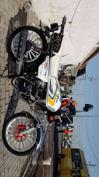 دراجة للبيع مديل 24مكفولة بس بيهة ناقصه تبديل بنز خلفي فقط ولباقي مكفوله بصمتين بيهة تشغيل عن بعد سعرهه 900وبيهة مجال مكاني بغداد مدينت الصدر شارع الداخل *********** وتساب فقط ***********تصال
