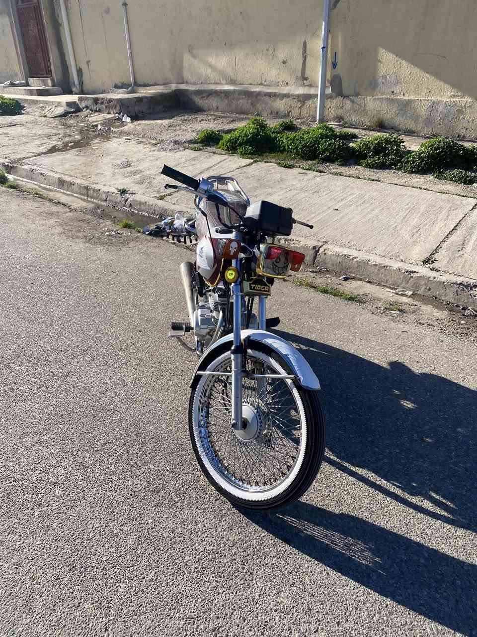 سلام عليكم شباب دراجه تايكر باب اول وزن ثقيل 2020محرك مامفتوح شرط انطيك لاصرف لا بخار كهربائي كله شغاله دبل اشاير بريكات جدد وره وكدام تايرات جدد صالنصه صوت. تخبللً شلعه معدلل فولل 🛫 الدراجه شرط انطيك جيبً فيتر وياك افحص الشراي يتفضل خاص او يتصلل*********** +منفيس بي ؟؟ السعرر565وبي مجال حك جيتك
