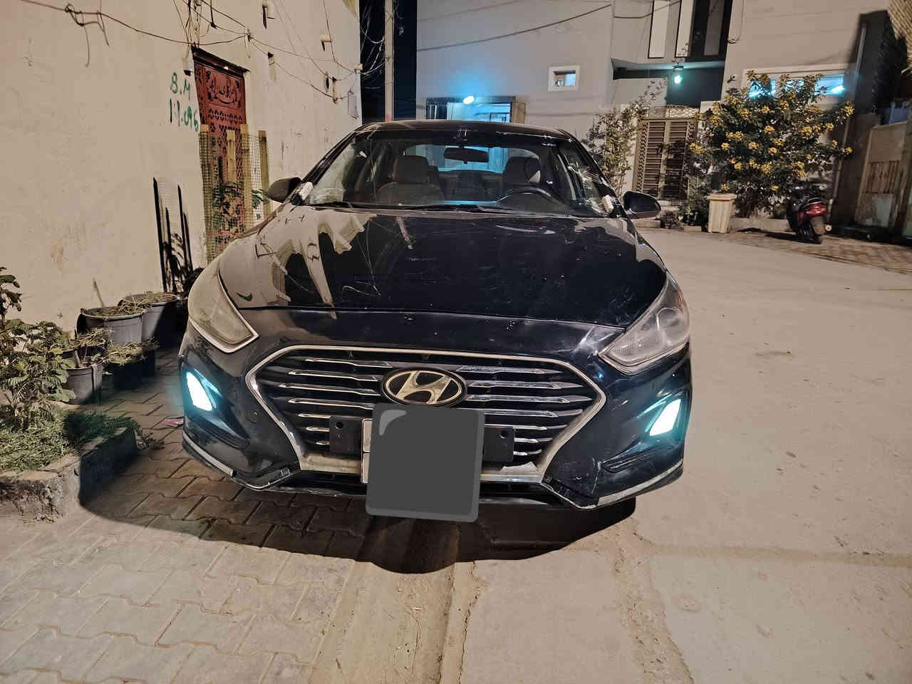 سوناته 2018 أمريكي حادث بنيد مصبوغ ونص الغاملغ بدون تبديل الباقي كفاله ١لعنوان الديوانيه الحمزه الشرقي السعر 122وبيها مجال بسيط الرقم ***********
