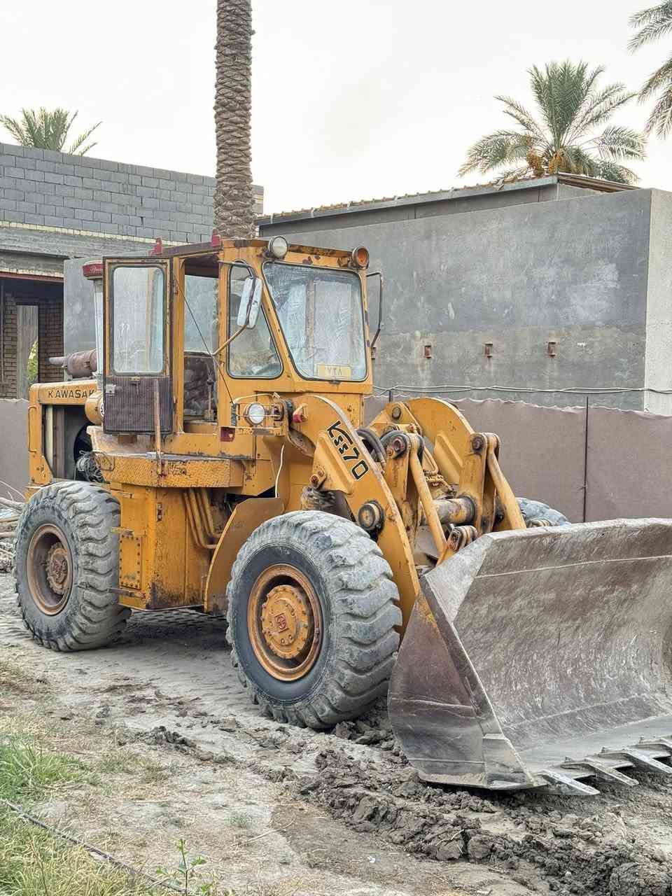 شفل كاوسكي حجم  70  للبيع موديل 79 مكينه عادي   

رقمه اربيل  باسم شركه بيه وكاله خاصه 
مكان بابل المسيب 

***********
