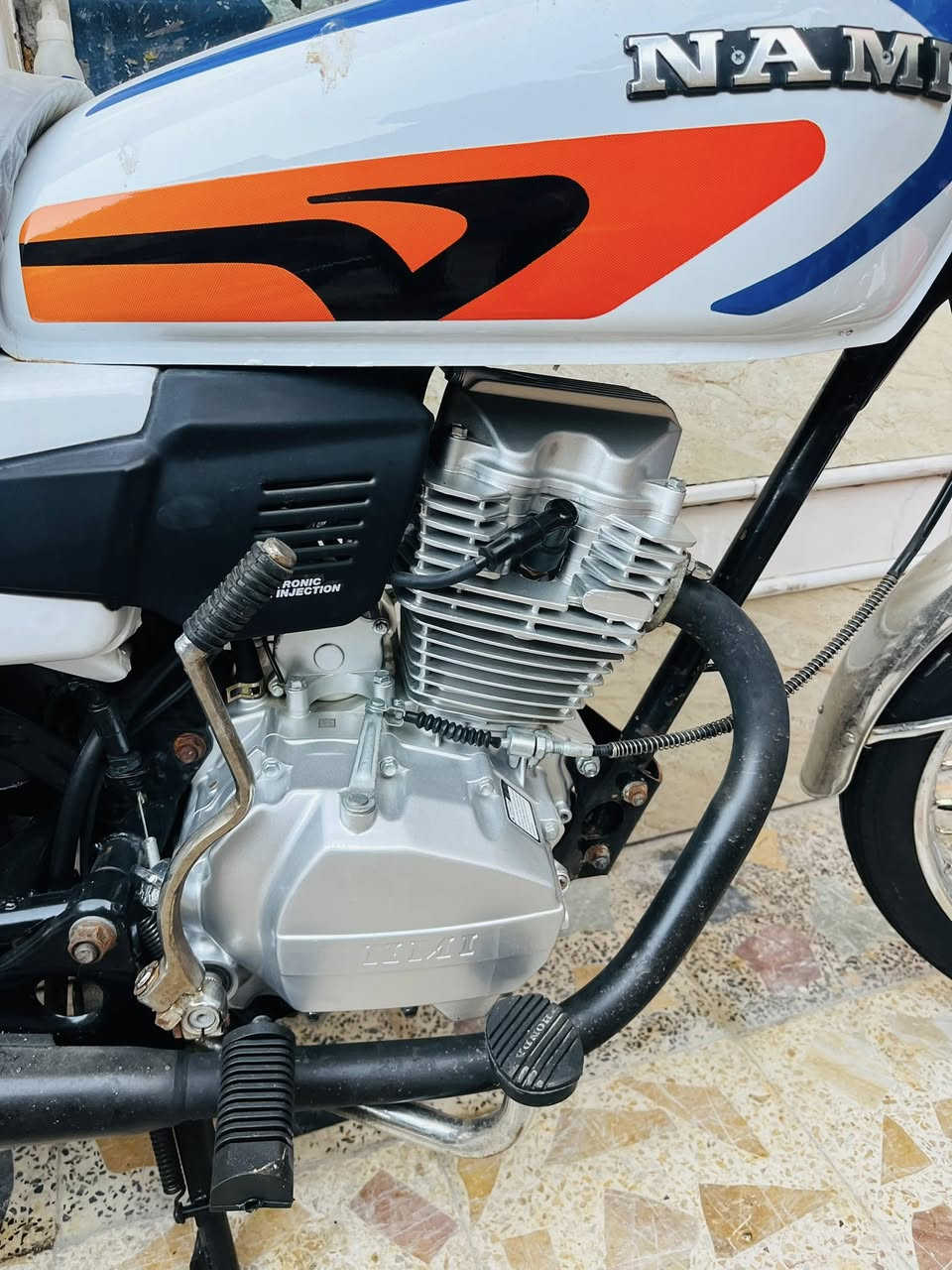 اعاده نشر بسبب الوعود الكاذبه
نامه خمسه رقم وسنويه اصولي دراجه كفاله مكاني العماره هذه رقمي***********
