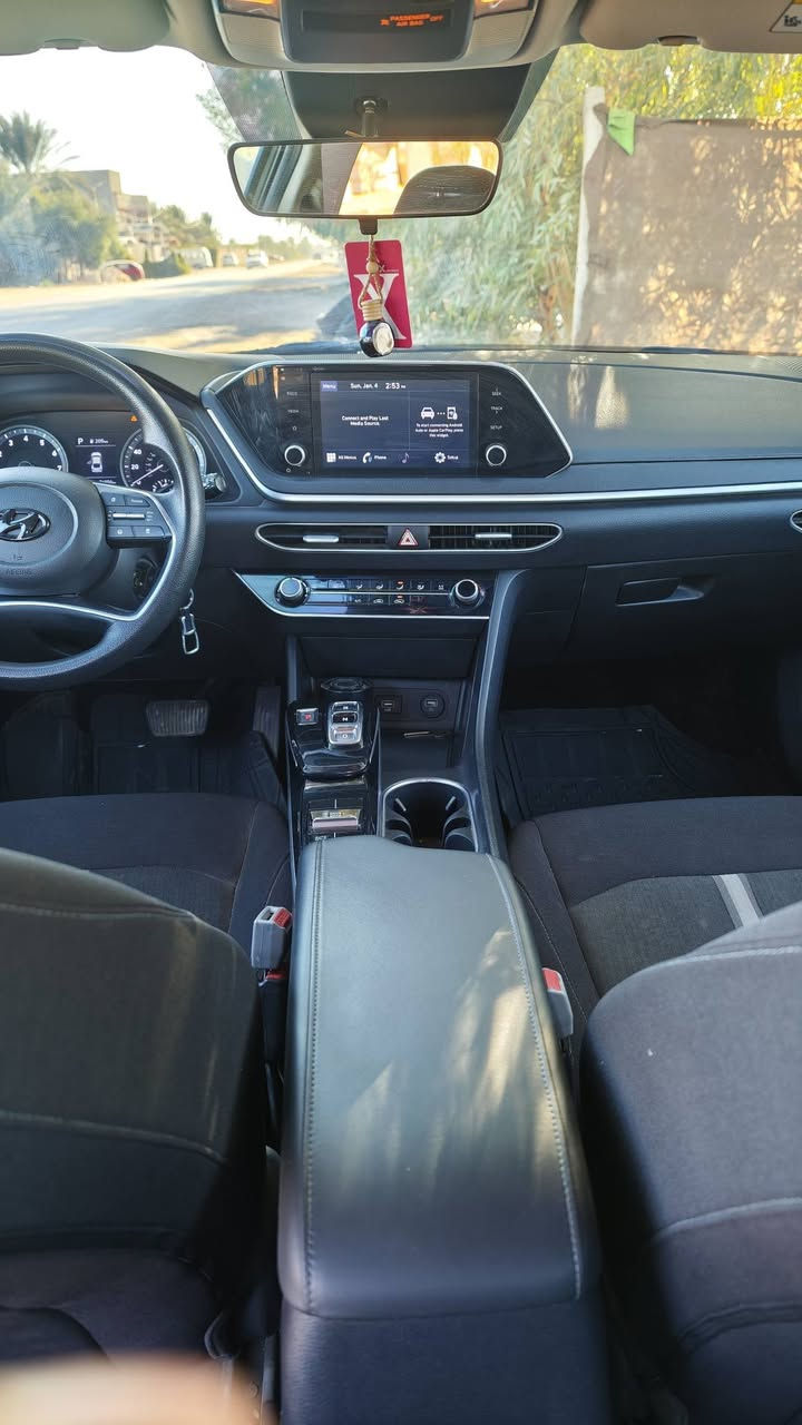 سلام عليكم
سوناتا موديل 2022 وارد امريكي رقم بابل (معوقين) لغايه 2029 

وتصبح حره٫٫ السياره مكفوله بالكامل ما عدى الدعاميه الخلفيه تبديل والسياره نص فول ماشيه 76الف كيلو

السعر 170 وبيها مجال مكاني بابل ( ابي غرق ) رقم الهاتف  ‏‪0788 105 6862‬‏
