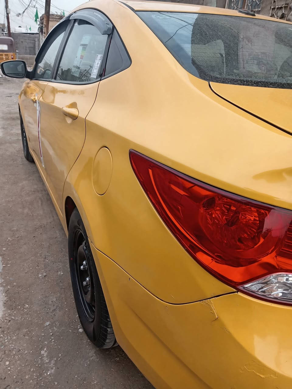 سلام عليكم اكسنت مديل ٢٠١٣ أمريكي بس دعميه تخم
تاير صاله سبوع جديد  غرامه مصفره هيه مصفره سنويه جديده ما نافذه مكان حي ور كهربيات كله شغاره  ***********
