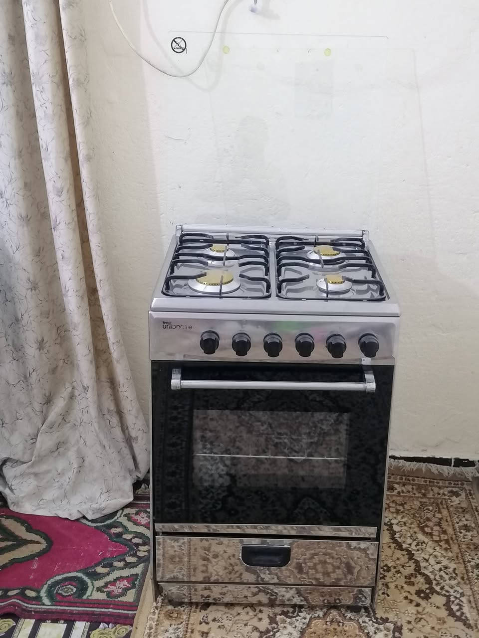 طباخات عشتار ورويال شغالات انضاف جداسعر خمس عيون ٢٥٠ الف وربع عيون ١٥٠ بيهن مجال ***********
