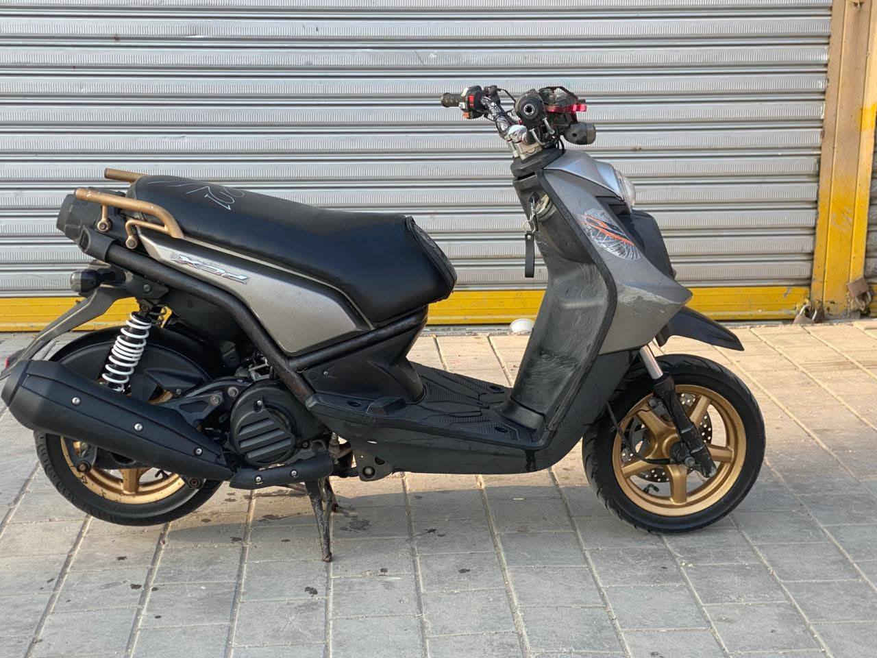 يا الله سلام عليكم سكنس جبلي لبيع فقط ادراجه كفاله عامه برغي ما ناقصها تجي تكلب توديها فيتر وين ما يعجبك وديها دراجه جديده معنه الكلمه دبل اشاره استيرن رياضي يدات بريك رياضي دراجه موديل 2015وارد ياباني دراجه الله شاهد مال جناي مداريها كلشش دهن امزويل 10_40بانزين كله محسن السعر 1150بيها مجال قليل مكان الدراجه بغداد الحسينيه رقمي ***********
