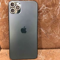 آيفون ١١ برو ماكس • ٢٥٦ • بطاريه ٨١%