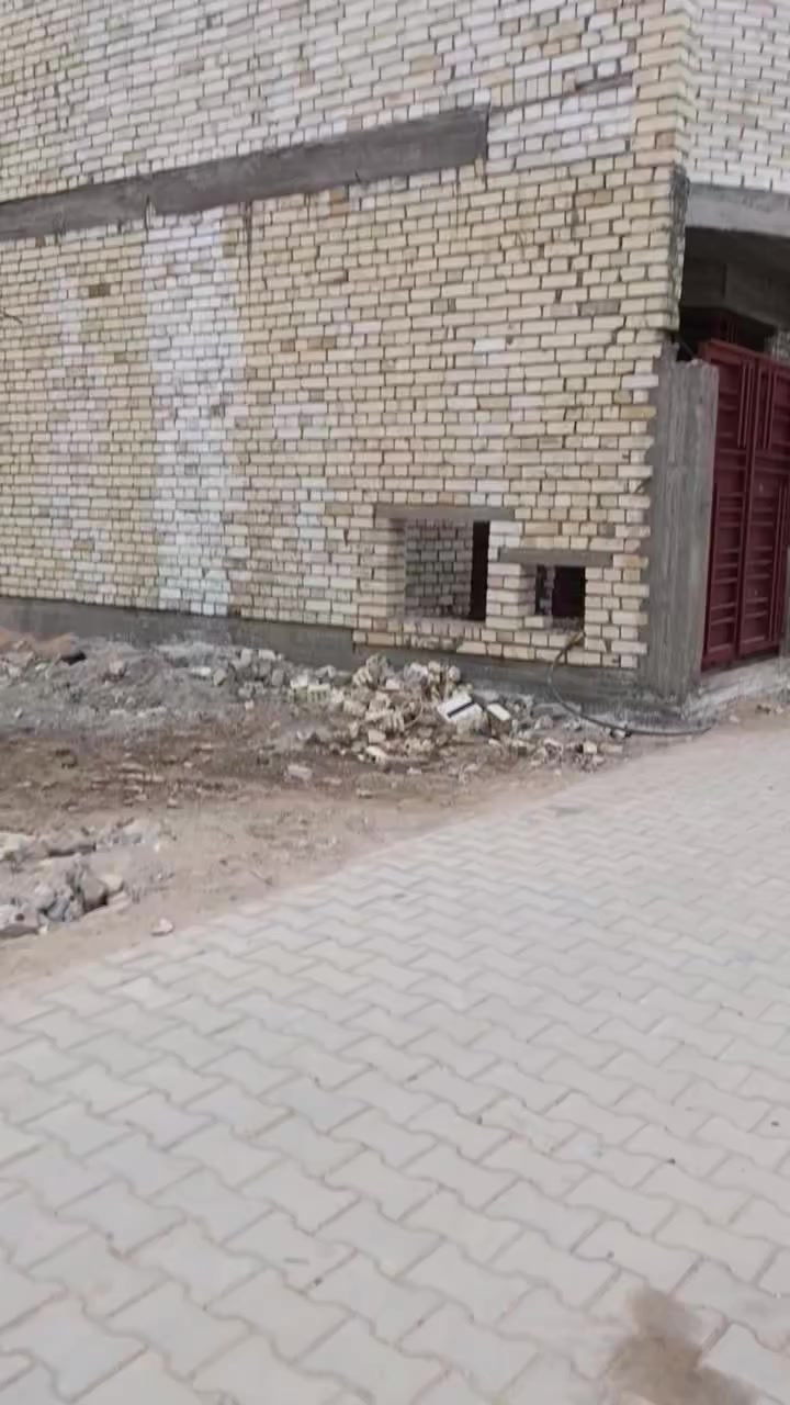 قطعة ارض ١٠٠ متر للبيع دوانم الشعلة شارع الجامع الاخضر كاملة جميع الخدمات ***********
