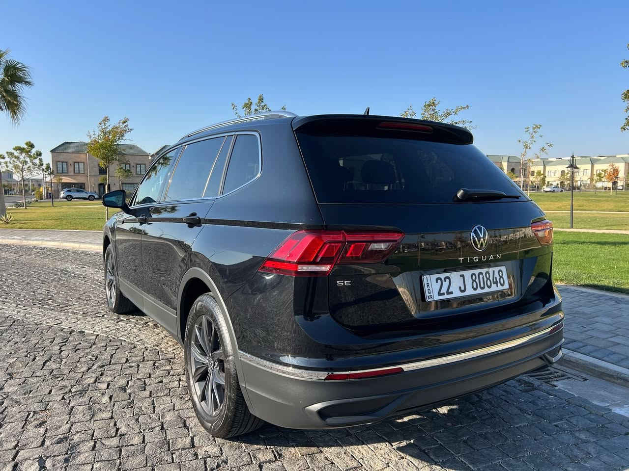 Volkswagen Tiguan SE
موديل: 2022
ره نكَ: ره ش
ماوهى رويشتن: 65,000Km
رادار پيش و دواوه + ئاوينه كان سى ريز كوشين جلد+ هيتهر نوّتوستارت و ستوب
سندوق كاره باى (جهك)
سويج شه غال
سياره كه پيش وپشتى كهپسه به ردى كزوز و راديتهر ههموو به شهرته هه مووى بيلاديه.
ئيرباك تهنها شانى سايهق تهقيه ئهوهى ترى ههمووى بيلاى شهريهكهيه.
( بوياغ تهنها كهمهكى له بونيت و بستهى له جاملخى سايهق ههيه).
شوين: موسه ل
3VV3B7AXXNM019124

*********** 
*********** واتس اب
