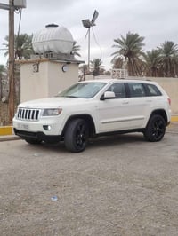 جيب لاريدو • ٢٠١٢ • نضيف واحد على واحد