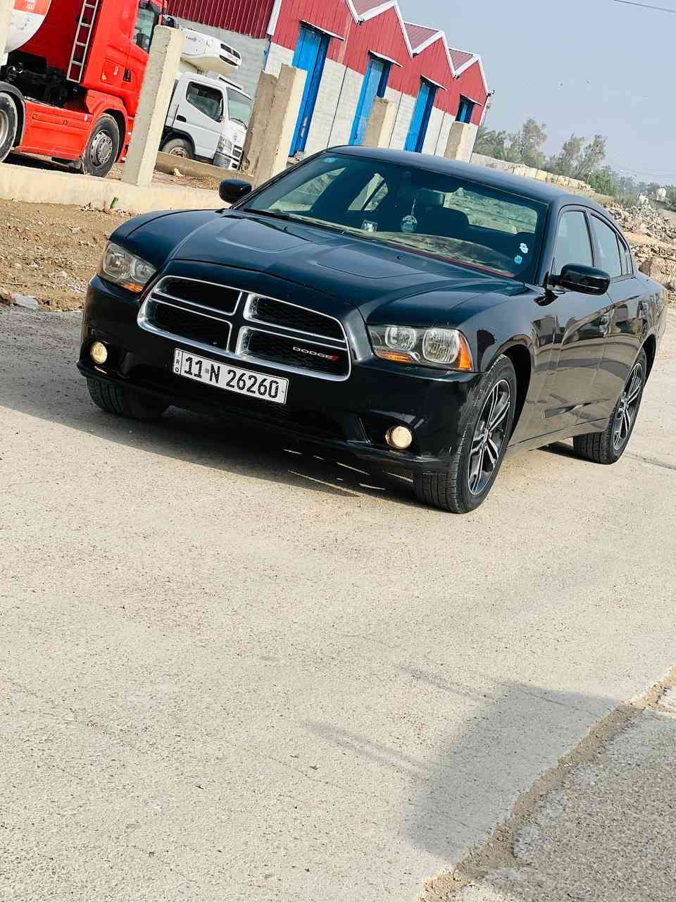 سلام عليكم جارجر للبيع مديل 14رقم بغداد الجديد راعيهه يريد تحويل سياره كنديه بيهه جاملغ المامي صبغ ولخلفي نصه صفحت السايق سياره جاهزه كير ومكينه وحداده بشرط مكان السياره العماره حي رساله السعر 140وبيهه مجال حك الجيه الشراي يتصل ويدلل ***********
