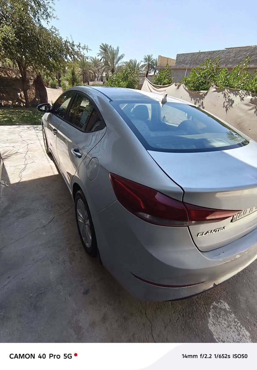 النترا خليجي 2016 شكل 2017 بأسمي 
كير ومحرك مكفولات سيارة عليه ادامة كاملة حدادية ومنظومة تبريد جديدة وتختم تاير وباتري جديد ماناقصه شي. 
سونار بالمنشور مكاني بابل /الدبلة 
السعر 107 وبية مجال بسيط 
***********
