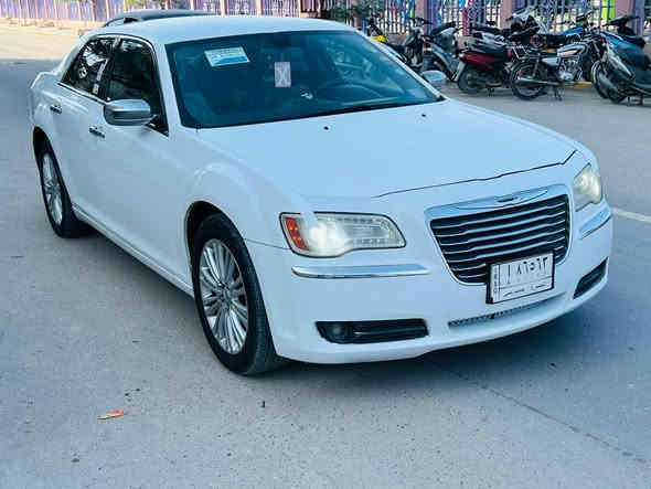 سلام عليكم للبيع فقط اوبامه رقم بصره مشروع وطني تحويل ثاني يوم ابسمك سنويه 2028 مديل 2012 اصل بيهه  جاملغ وبنيد  وشرط بدون دواخل شواصي الغود كفاله سياره جاهزه من كلشي تجي وشوف حداده توها منفوضه تخم تاير جديد تبريد تدفئه خير من الله سياره منضومه الايت زنون الاصلي مكينه وكير 3600 مكفولات كهربائيات كله شغاله شاشه تاب عارض كشنات جلد سياره ماشيه 200 سعر 148 هاتف *********** //*********** مكاني بصره قضاء المدينه
