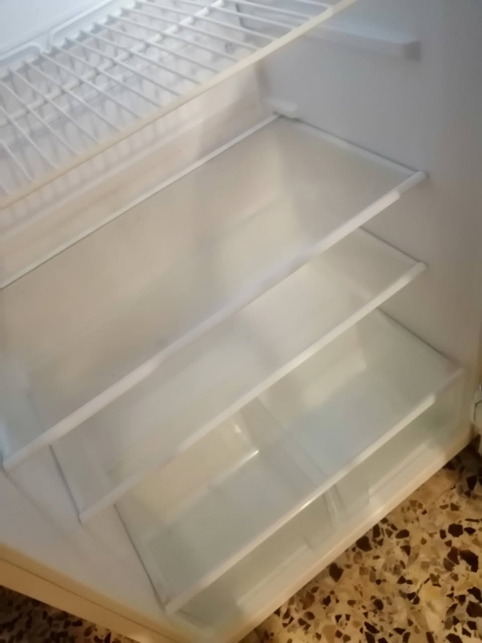 ثلاجة للبيع عاموديا حجمها كبير كشرها نظيف تجميدها فول سعر ٣٢٥ بيها مجال


**إذا كنت صاحب هذا الإعلان وتريد حذفه لأي سبب، رجاءا أرسل رسالة إلى الدعم الفني**