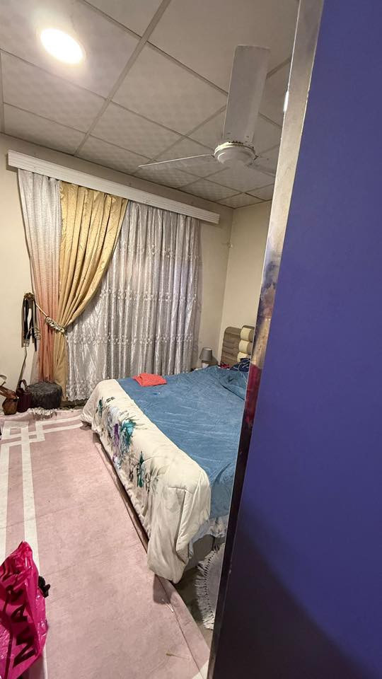 السلام عليكم بيت 3طوابق للبيع
العنوان كراده داخل مقابل حسينية ال مباركه فرع علوة الفكهاني  البيت مساحته 144م واقع حال 9 واجهه نزال 16 سند مستقل طابو صرف يقره بلسند 138 م استقطاع الشارع للبلديه عرض  الشارع 6م الشارع مغلق بي ساحه بالأخير تستدير بي السيارات 
-الطابق الارضي 3 غرف نوم +صاله +مطبخ +صحيات  سيراميك
-الطابق  الأول 2 نوم +صاله +مطبخ+ صحيات سيراميك
-لطابق  الثاني 2 نوم +صاله +مطبخ+ صحيات سيراميك
مكلف بالنشر للاستفسار عن السعر الاتصال : ***********
      ***********
