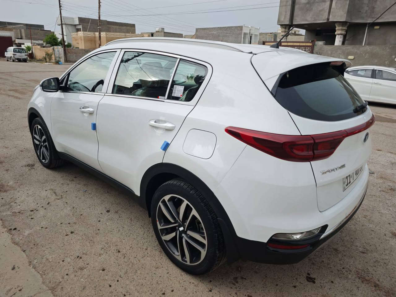 بيع او مراوس حسب القناعه
كيا سبورتج 2019 شكل 21 خليجي كفالة من تبديل وصبغ
رقم بغداد ماشية 81
تبريد قطعتين 
تحكم ستيرن + قفل سرعة 
حساس امامي + خلفي 
مري شفط + ويل كروم 
كشنات جلد 
داخل بيجي + قمارة سوده 
مود درايف انضمه قيادة 
لايت عدسة+ لد نهاري 
ملاحظة بيها فقط 4 اصابع بارد جوة قبق البانزين 
السعر 185 
مكاني بغداد التاجي 
***********
