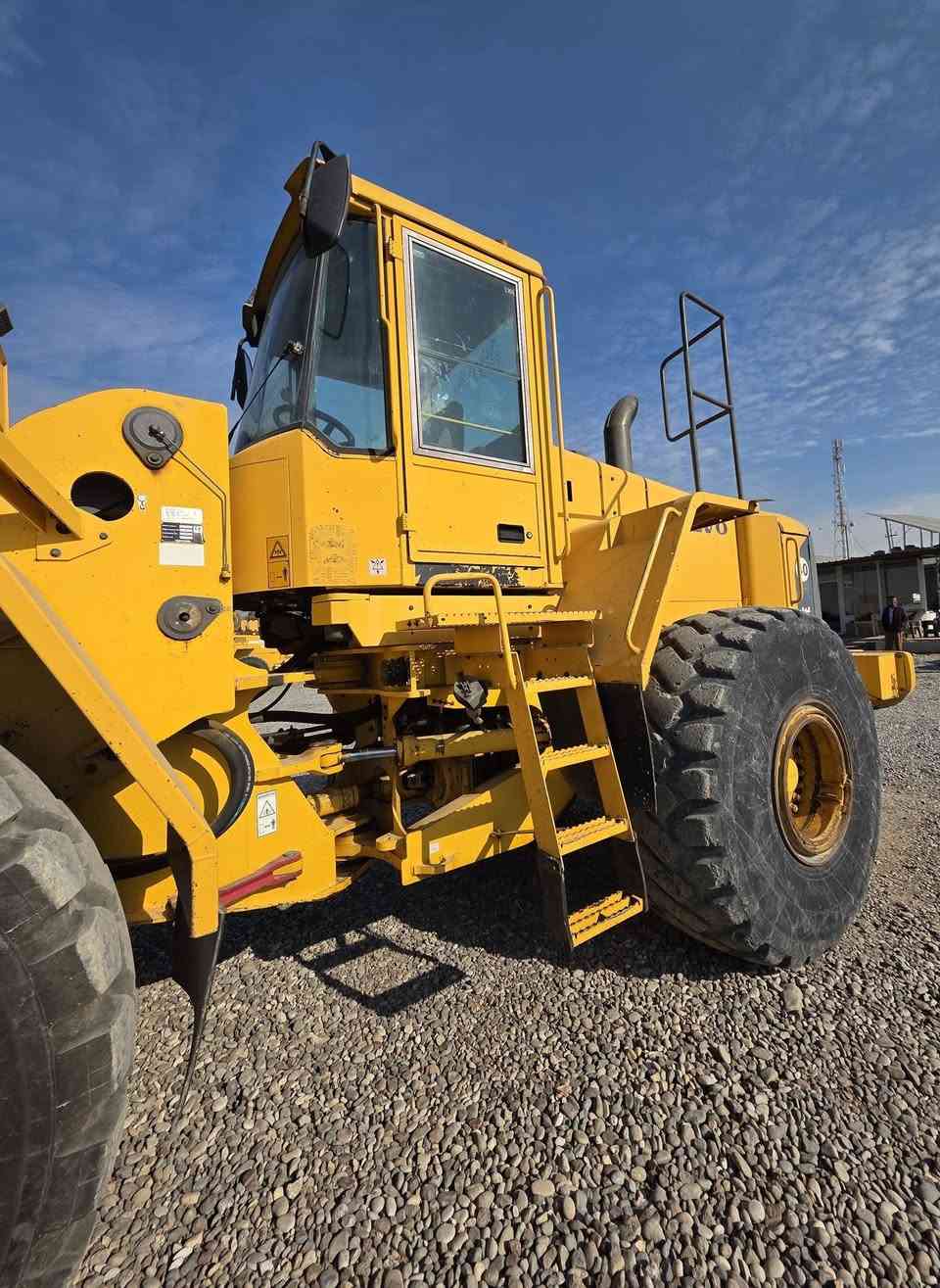 للبيع - بۆ فرۆشتن  
———————
شفل : VOLVO
حجم : L150E
مودیل :2005
رەقم   سلیمانیە
—————————
بۆ زانیاری زیاتر پەیوەندی بکەن بەم ژمارە تەلەفۆنە 

***********
***********
