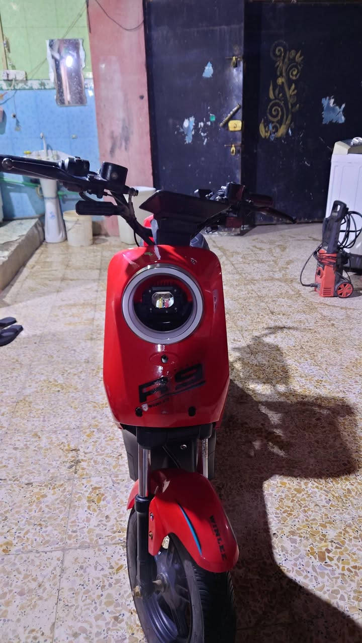 للبيع دراجة شحن R9 كرمت علي الرقم ***********  سعر 350
