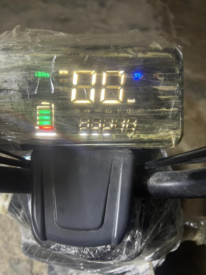 السلام عليكم موطور للبيع نظيف قبل كم يوم أخذته السعر 200الف قفل مستعجل على بيعته خابر وتدلل ***********
