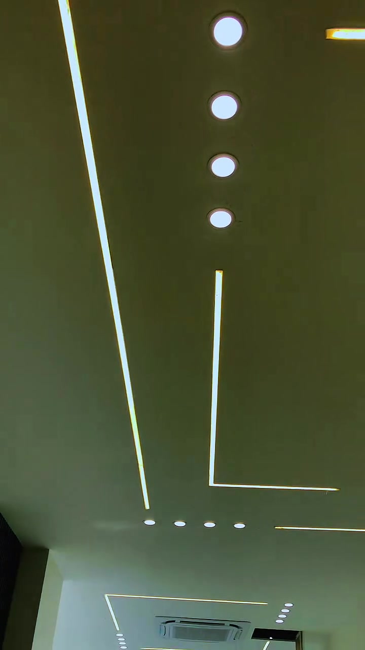 اسلام عليكم كادر متكامل اصباغ وديكورات
متفرغ للعمل 🏯 مجمعات سكنيه 🏯

دوائر دوله كلشي 

اذا اكو مهندس او مقاول استلم منه عمل 

📞***********

الاتصال بي واتساب
