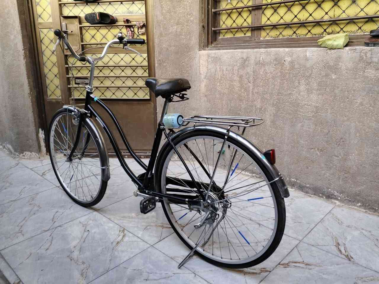 السلام عليكم
بايسكل بناتي ياباني حجم 27 جديد نظيف بريكات تايرات جدد مكان بغداد الشعب 
سعر 75 وبي مجال للشراي اتصل واتساب
***********
