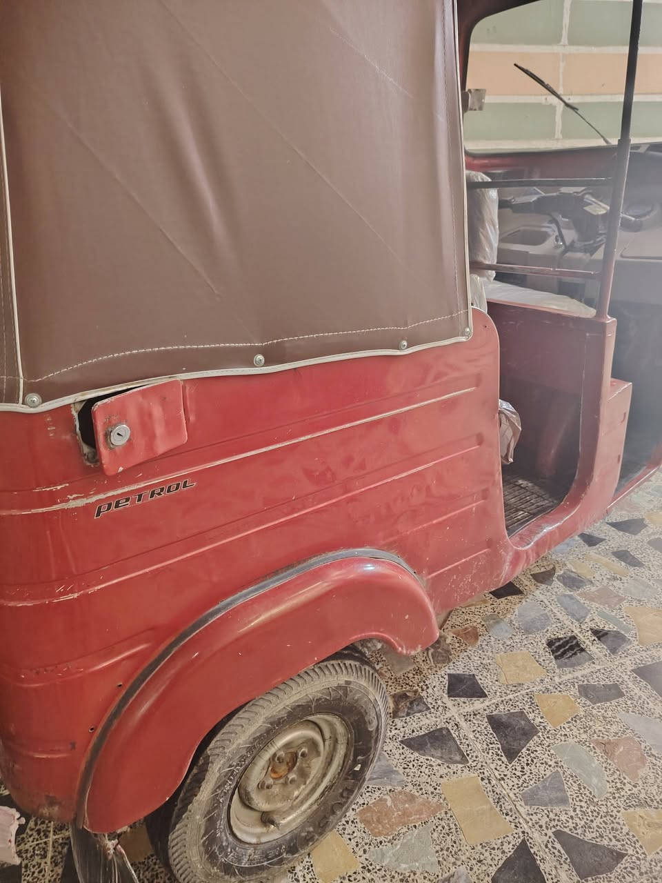 يالله تكتك ٢٠١٨ تكتك خير من الله مكينة مكفولة لا تنقيص ولا تبخير مكفولة من الصبغ الاستفسار لاة الرقم *********** المكان بغداد ام الكبر ولغزلان
