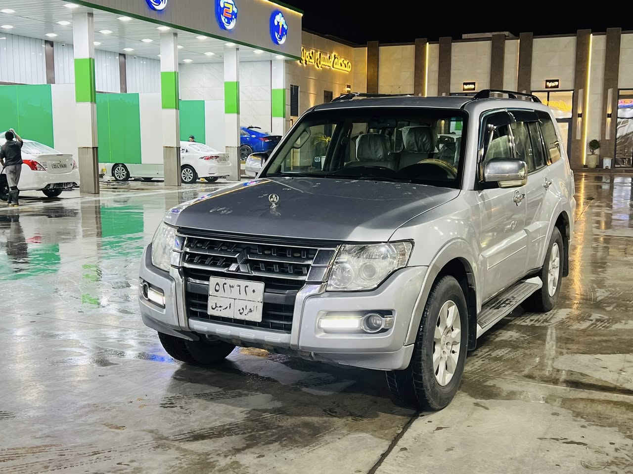 سلام عليكم 
للبيع باجيرو صبغ عام 
رقم اربيل باسم عربي تحويل شرط
مكفوله شواصي لغود بدون دواخل
كير ومكينه كفاله تبريد وتدفئه مكفوله 
عنوان بغداد 
سعر 134 قفل 

***********
