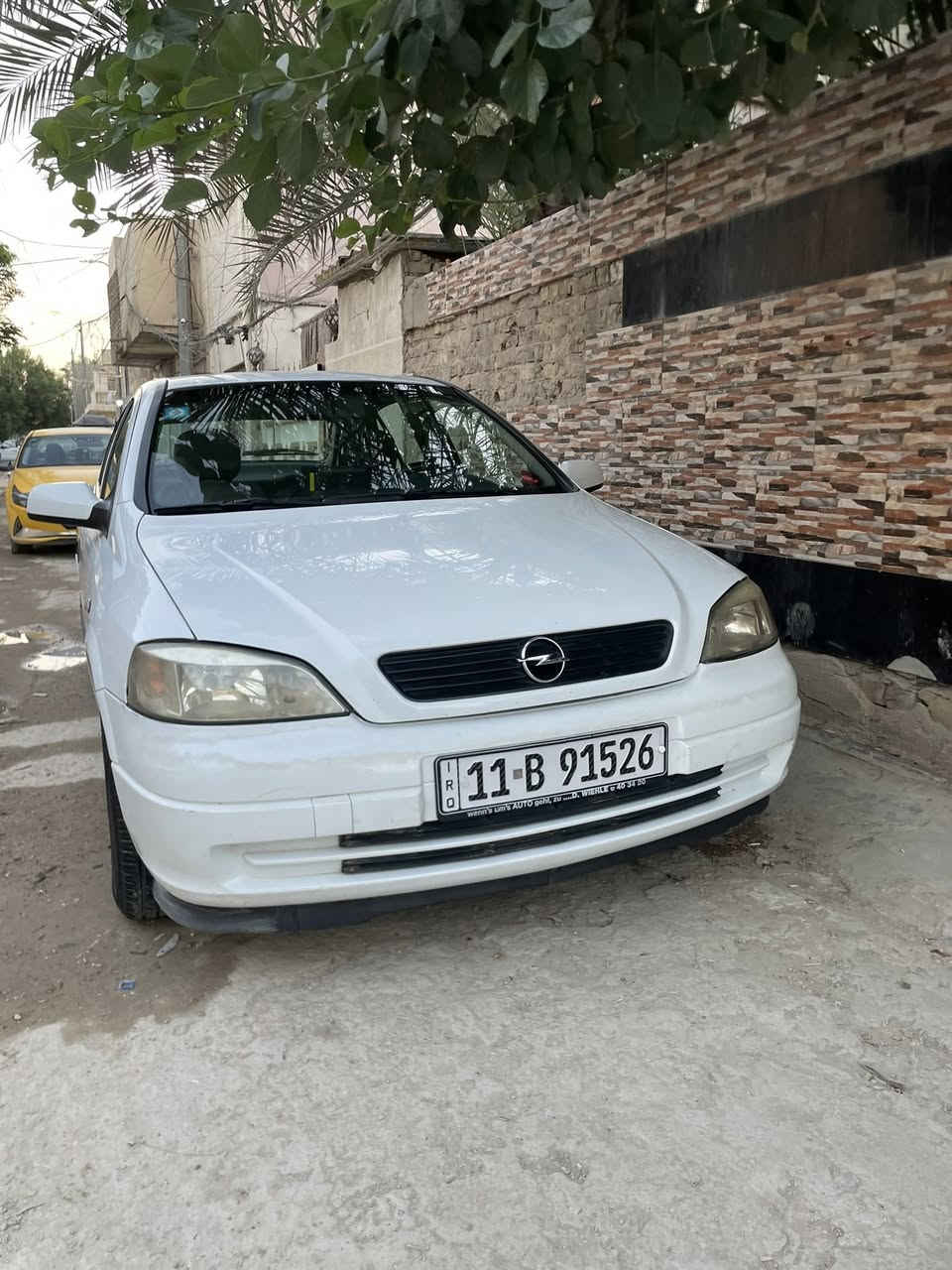 السلام عليكم 
أوبل استرا صدامي موديل 2002 للبيع او مراوس حسب القناعه
سياره بلاديه محرك 1600 مسكر
لا صبغ ولا تبديل 
باسمي 
مكانها الكاظمية قرب حسينية النواب
سعرها 67$
واتس اب ***********
