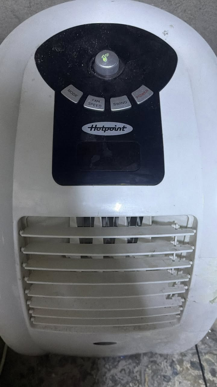 سبلت صغير (حار بارد) للبيع، مستخدم وبحالة الجديد كلش ونظيف. الجهاز شغال ومابيه أي نقص، يفيد للغرف أو المكاتب وتبريده وتدفئته ممتازة. للاستفسار خاص بغداد مكاني


**إذا كنت صاحب هذا الإعلان وتريد حذفه لأي سبب، رجاءا أرسل رسالة إلى الدعم الفني**