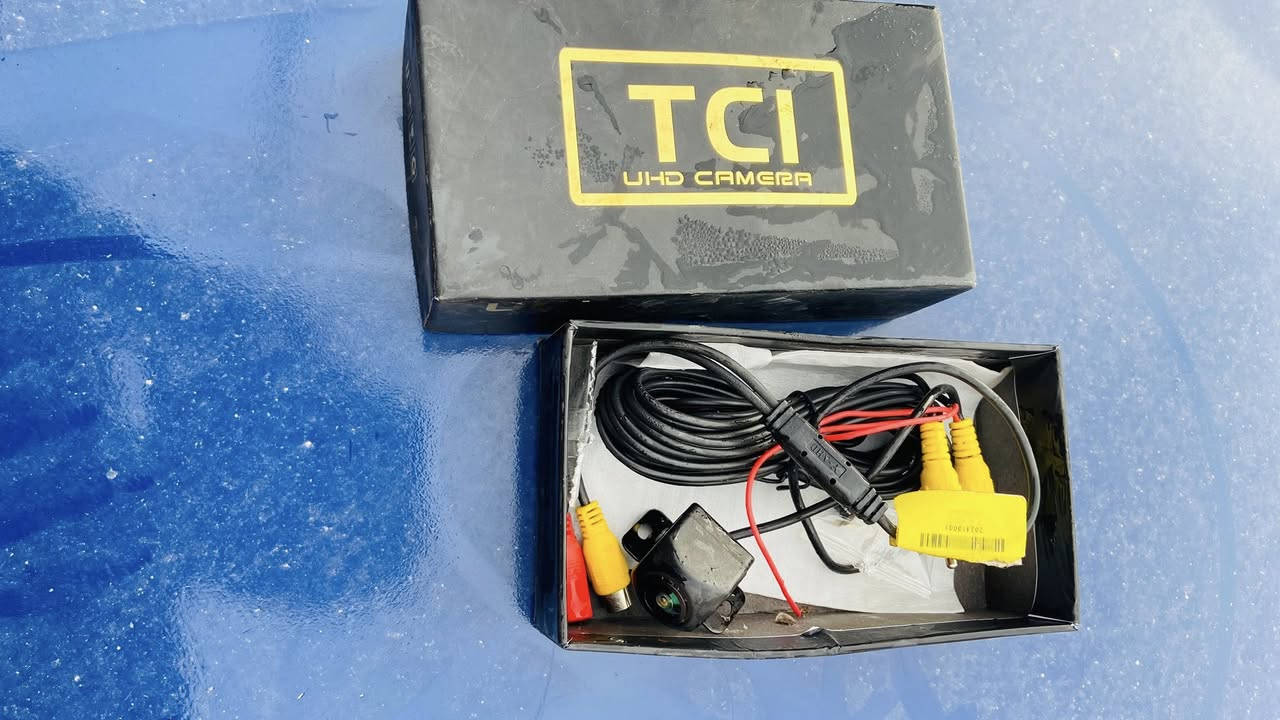 سلام عليكم. شبابً عندي اغراض سي كي للبيع
مشط ستيرن فقط ينرادله جبنات 
قاعده فيوزات بس البرغي مكسور 
كبات جديده بس عليا وسخ 
بك لايت جه يمين جديد يسار فقط مكسور الجامه مالته 
كاميره. مدببه فول HD جديده 
يده باب جديده
تفاصيل اتصل وتدلل 
***********
***********
