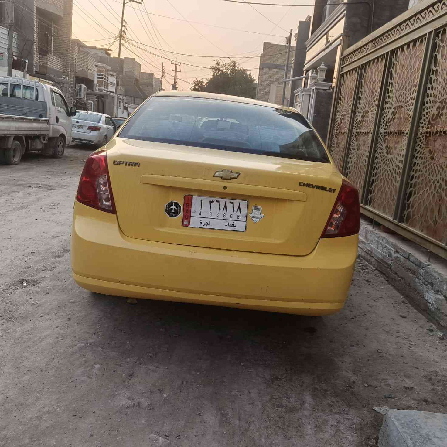 السلام عليكم فورنزه ٢٠٠٧للبيع او مراوس بخصوصي سياره جاهزه مكينه جديده شادهه.قبل اربع ايام  كير اوتوماتيك تبريد ثلج صدر جديد مع المشط قبل شهر شاده هيئه مصفره شرع موجود شرط التحويل سعرهه ٥٠$قفل مكان بغدادرقم ***********
