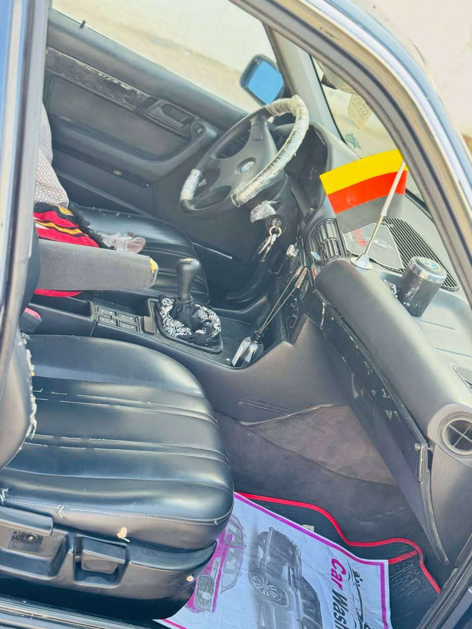 بیئیم مودیل 92فول بس گیر بی لیدراو سیاركه زور جوانه به ناوی خومانویه سلایت 525بیلاد 
یە ک دینار مسرڤی نیە سیارکە هتا بلی جوانە سعری 57ورقە معاملە رقم موبایل *********** كركوك, العراق
