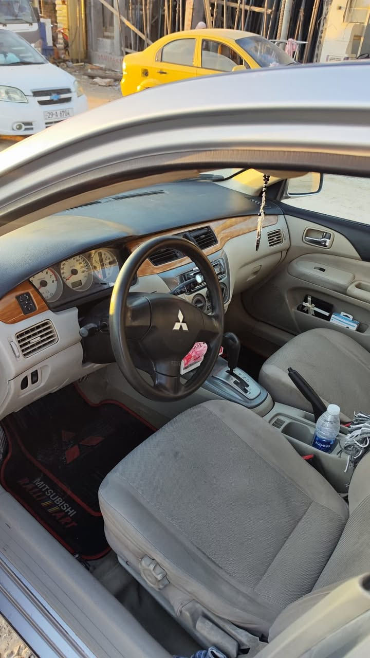 لانسر ٢٠١٠
كفاله 

فقط بارد قليل بدون صبغ 

كير مكينه كفاله 

تبريد شغال

 السعر 87

عنواني نجف ***********
