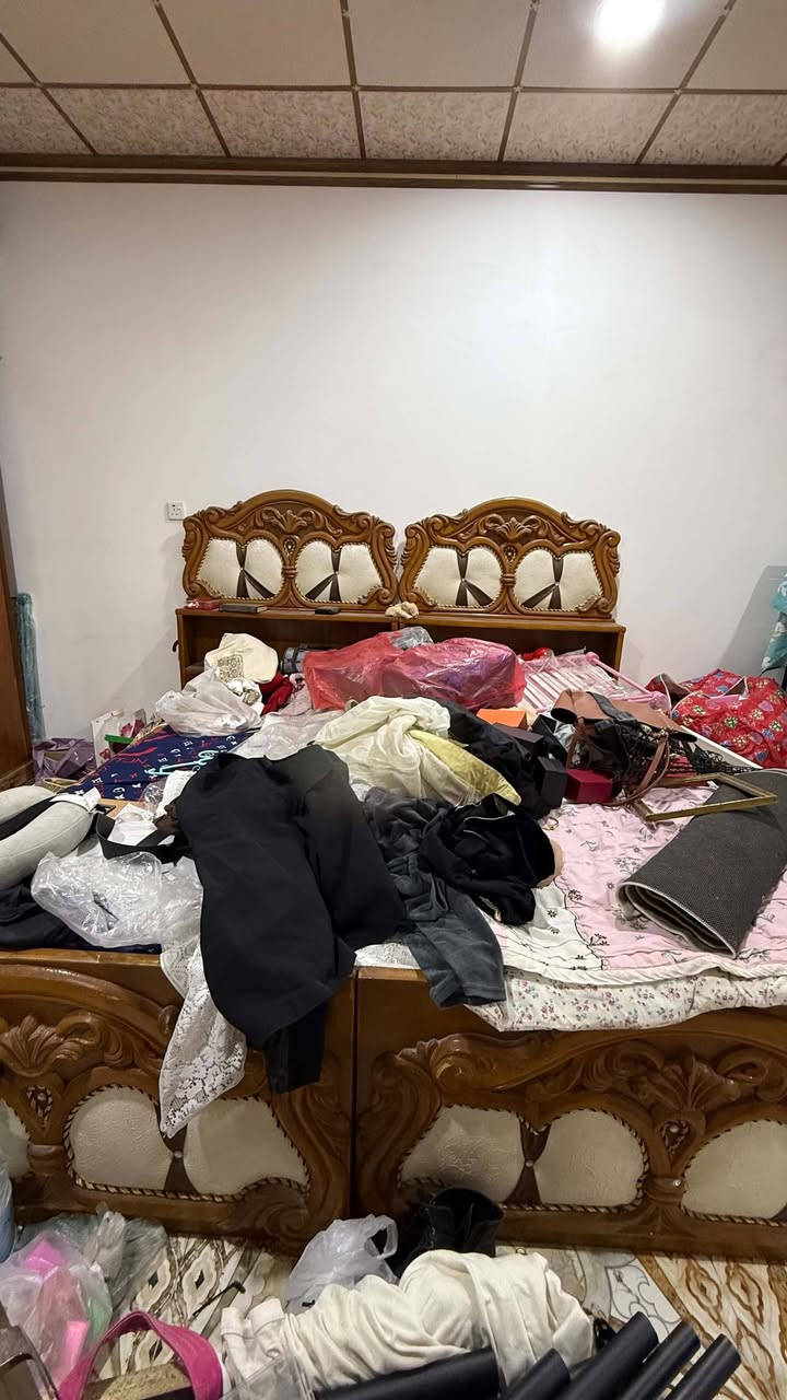 تخوت نظاف درجة أولى مستعملين شي قليل عدد 2 مع كمدينه
السعر كلهم ب 160 وبيهم مجال


**إذا كنت صاحب هذا الإعلان وتريد حذفه لأي سبب، رجاءا أرسل رسالة إلى الدعم الفني**