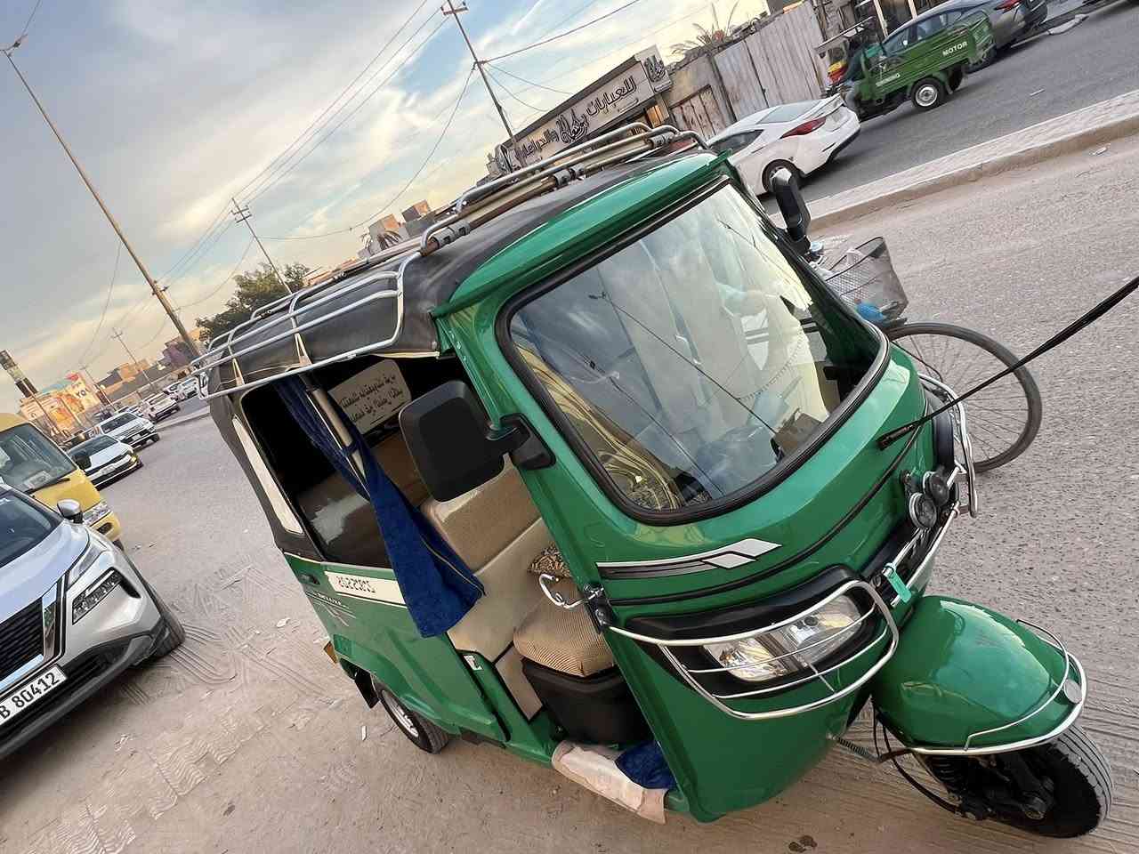 السلام عليكم تكتك تفي اس كفاله عامه بس ماعدا شخوط قليله مديل 2022داخله 2024مكينه كفاله كامه من كلشي السعر 1000مليون و بيها مجال قليل حك جيه العنوان البصره المطيحه الرقم /***********
