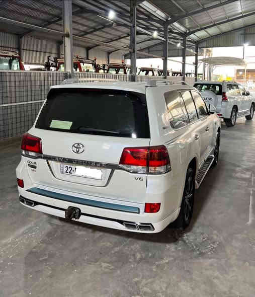 السلام عليكم
لاندكروز 2020 شركة ساز كراند تورنك ماشيه 63
رقم اربيل بأسمي تحويل مباشر
الساز معروف غني عن التعريف 6 سلندر 
سياره جديده بمعنى الكلمه
فقط بارد بالجاملغ جدا بسيط
والباقي كفاله عامه
السعر 565 وبيها مجال 
*********** واتساب
