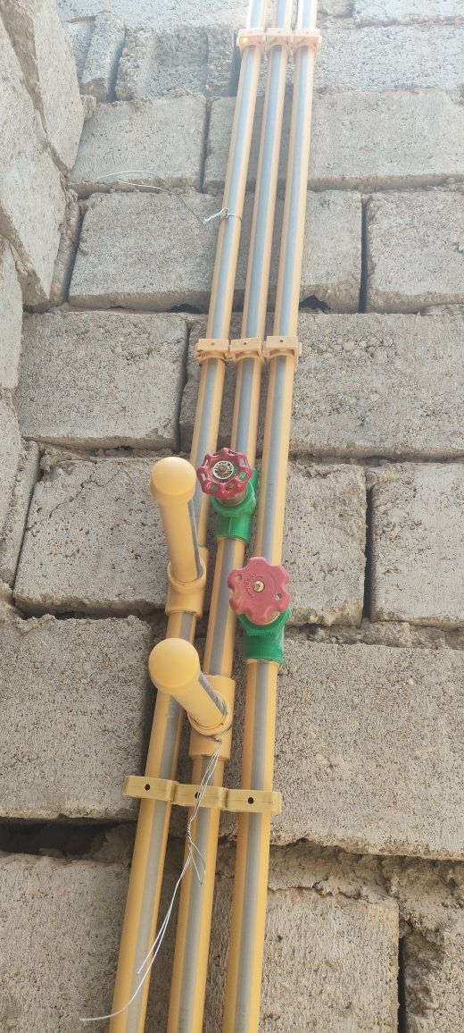 ***********
