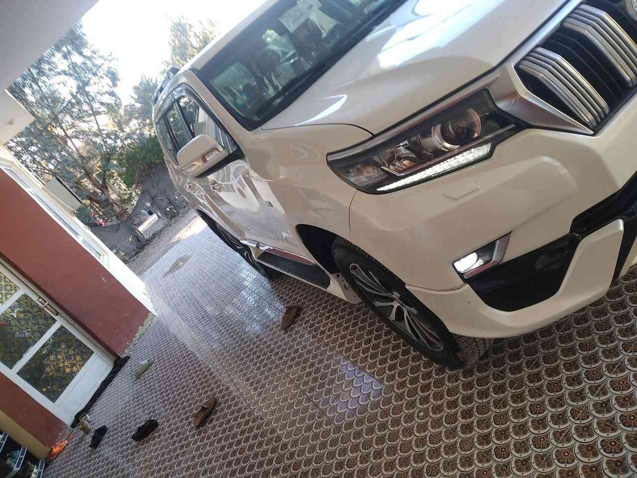 ملاحظه اني مكلف بلنشر السلام عليكم للبيع برادو موديل 2022 سبعينيه ساز باب الأول رقم بغداد بسمي تحويل ثاني يوم مكفول كفاله عامه من صبغ وتبديل وخدوش
فول موصفات 
بصمه تشغيل 
بصمه أبواب لمس 
تشغيل عن بعد 
فتحه سلايت 
كشنات ثنين كهرباء 
كشنات جلد اصلي 
زراكات 
مري شفط 
مطفايه حريق 
سبعه راكب 
ثلاث قطع تبريد 
محرك 4000/v6
حساس امامي 
حساس خلفي 
بصمات اثنين 
سبير منازل 
وباقي مواصفات سبعينيه معروفه 
سعر (430)
الاستفسار اتصل على الرقم ***********
مكان بابل حله ملاحظه اني مكلف بلنشر
